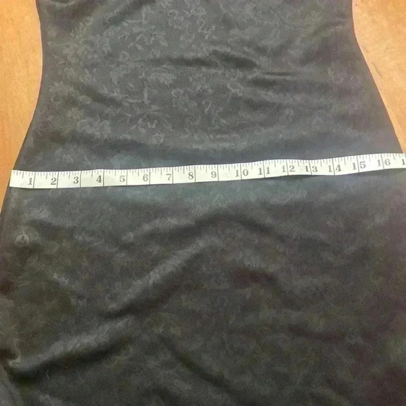 Sópranos vintage black floral body con dress. Size Large. - Picture 10 of 11
